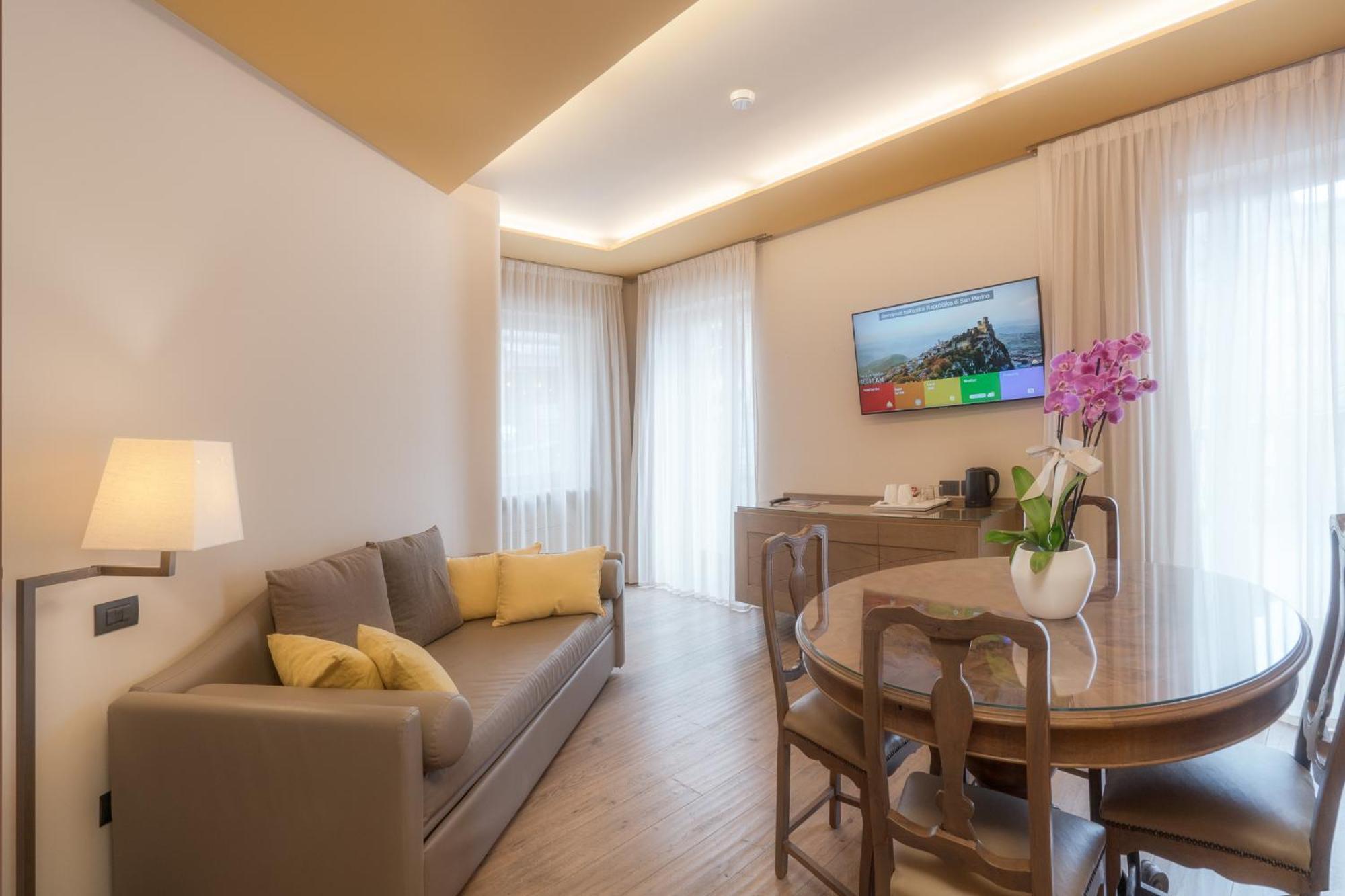 Titano Suites Σαν Μαρίνο Εξωτερικό φωτογραφία