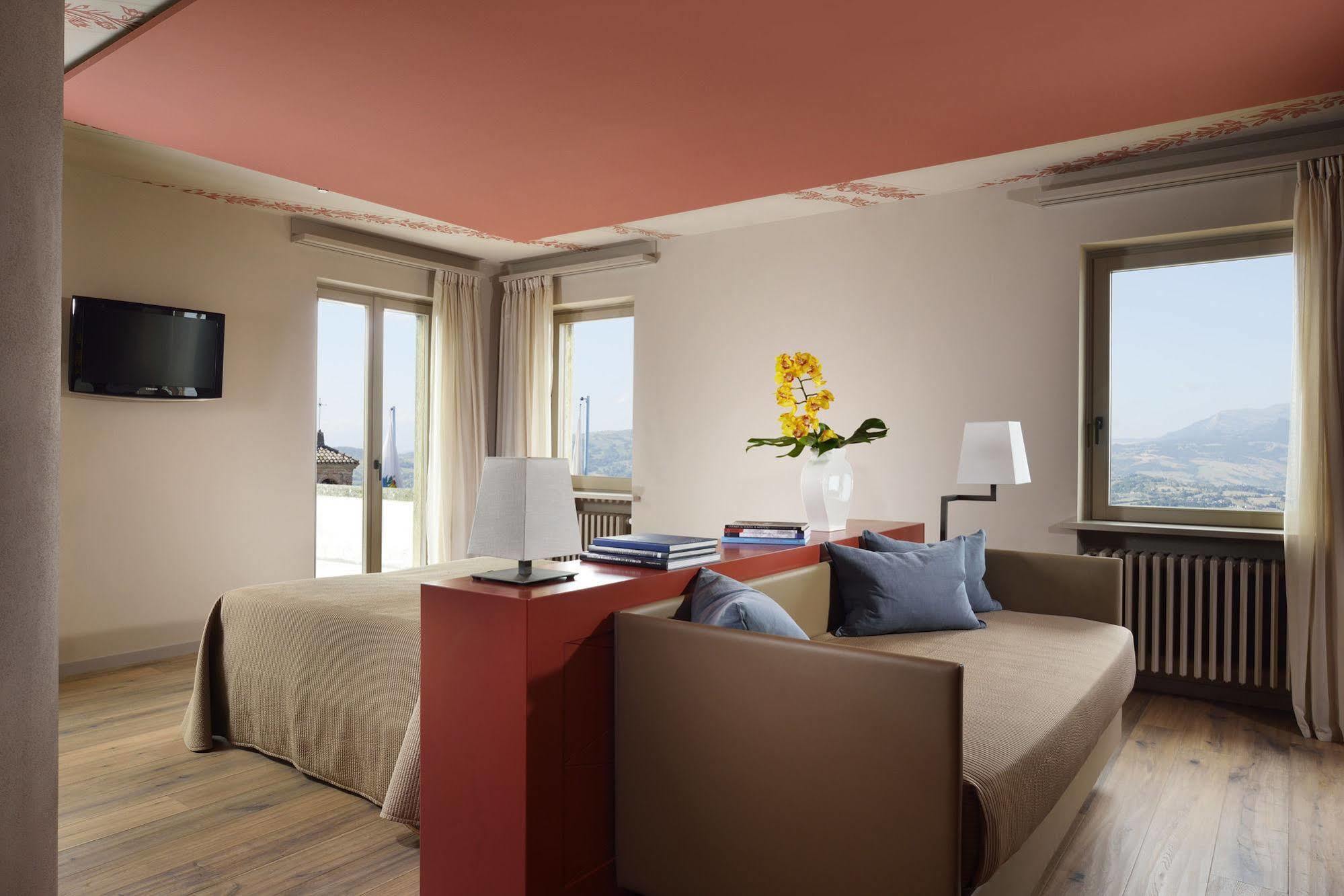 Titano Suites Σαν Μαρίνο Εξωτερικό φωτογραφία
